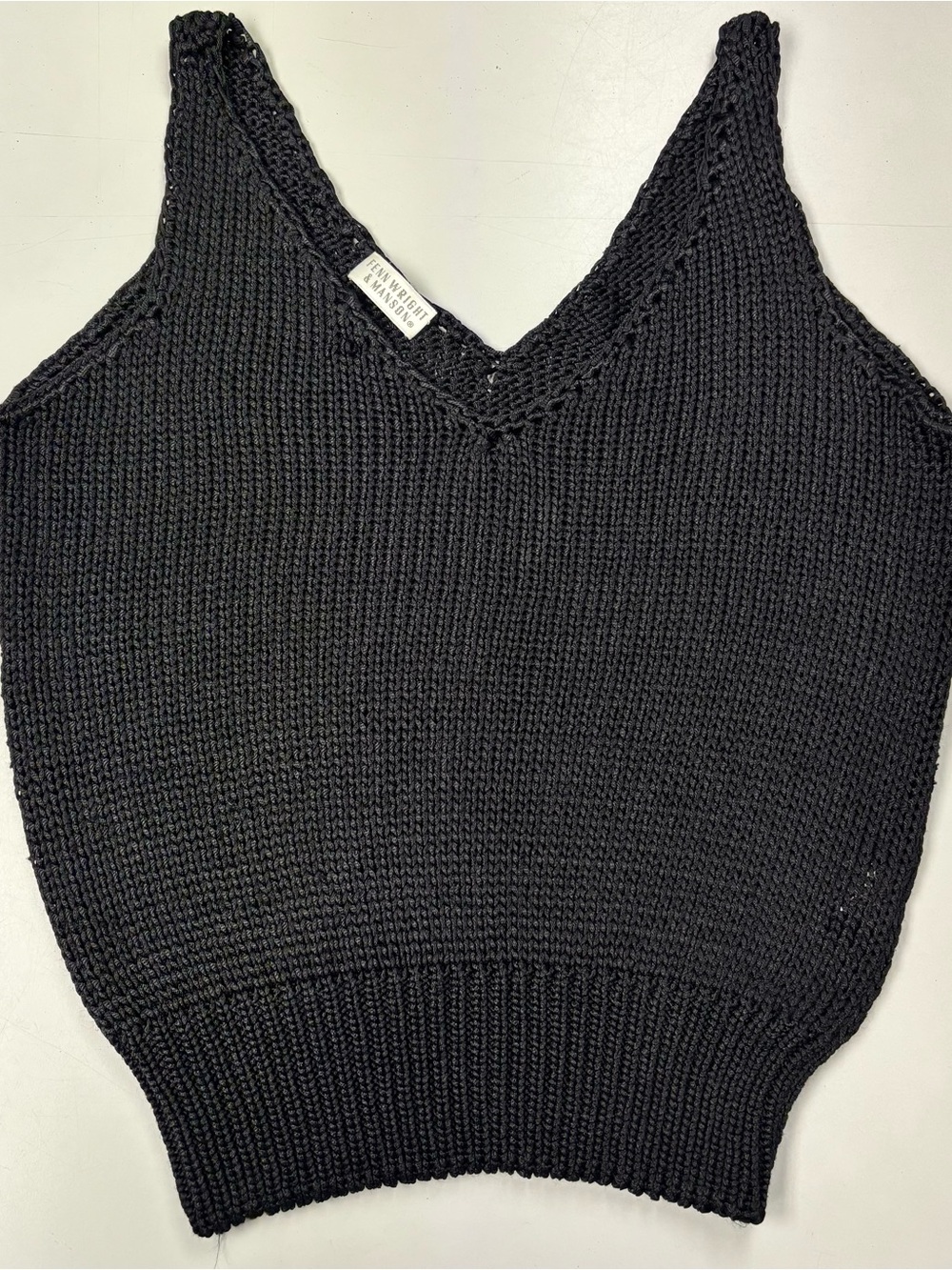 Vintage Fenn Wright & Manson Black Crochet V-neck/back Sleeveless Sweater Sz M/L